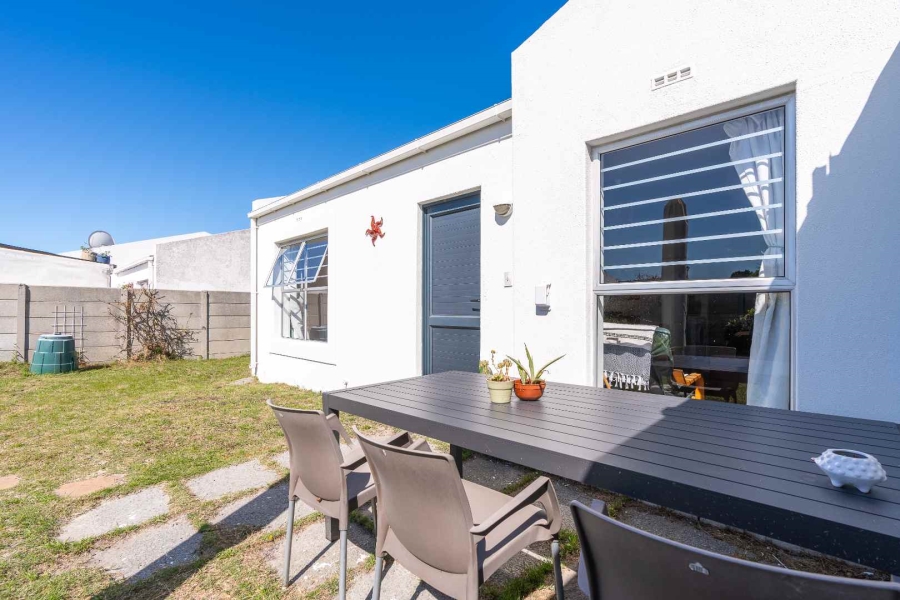 2 Bedroom Property for Sale in Marina Da Gama Western Cape